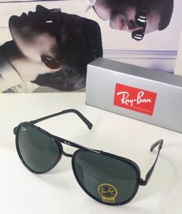 Ray-Ban Sunglasses 758